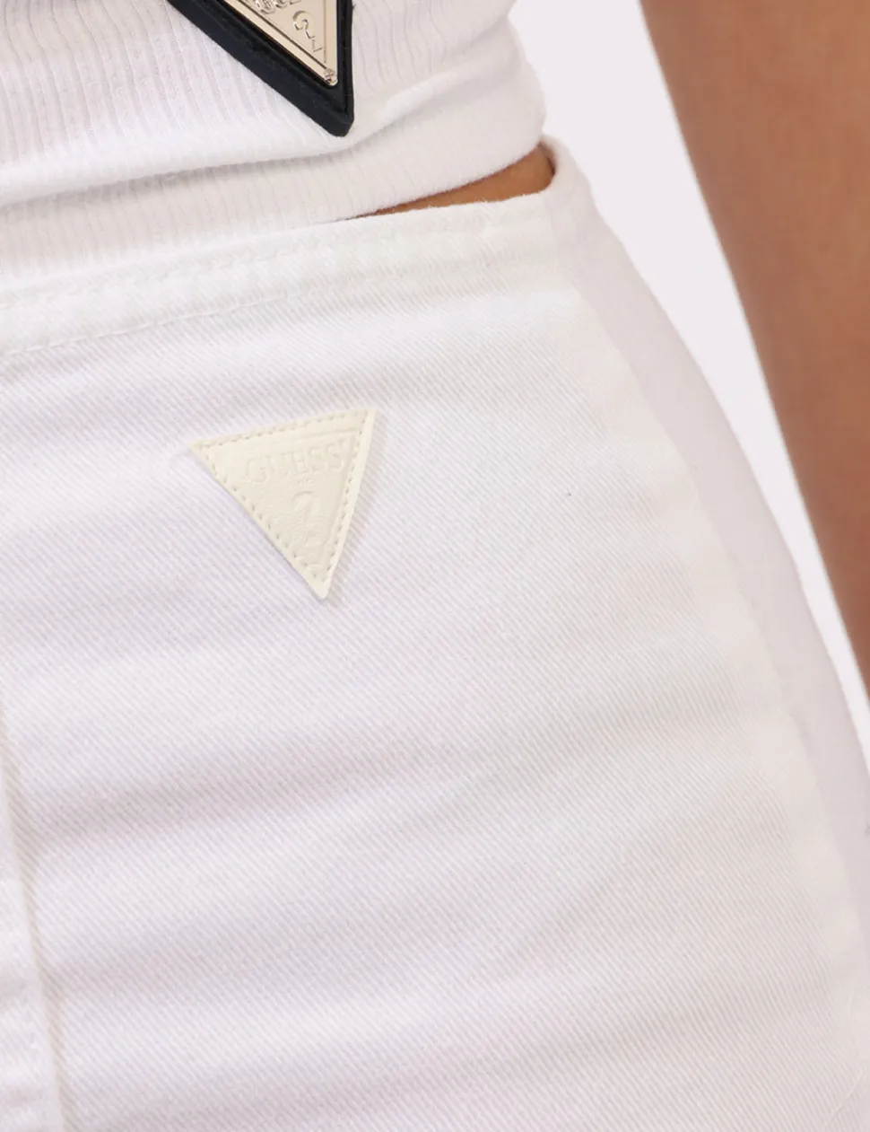 Gonna Guess Bianco