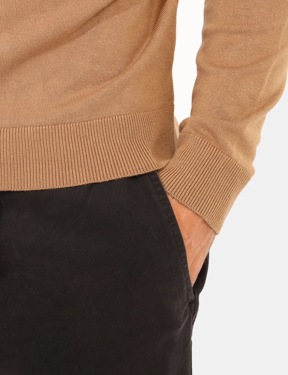 Maglione Prj22. Marrone
