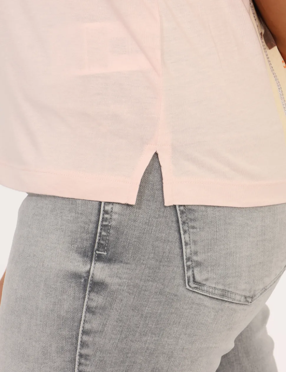T-shirt Guess Rosa